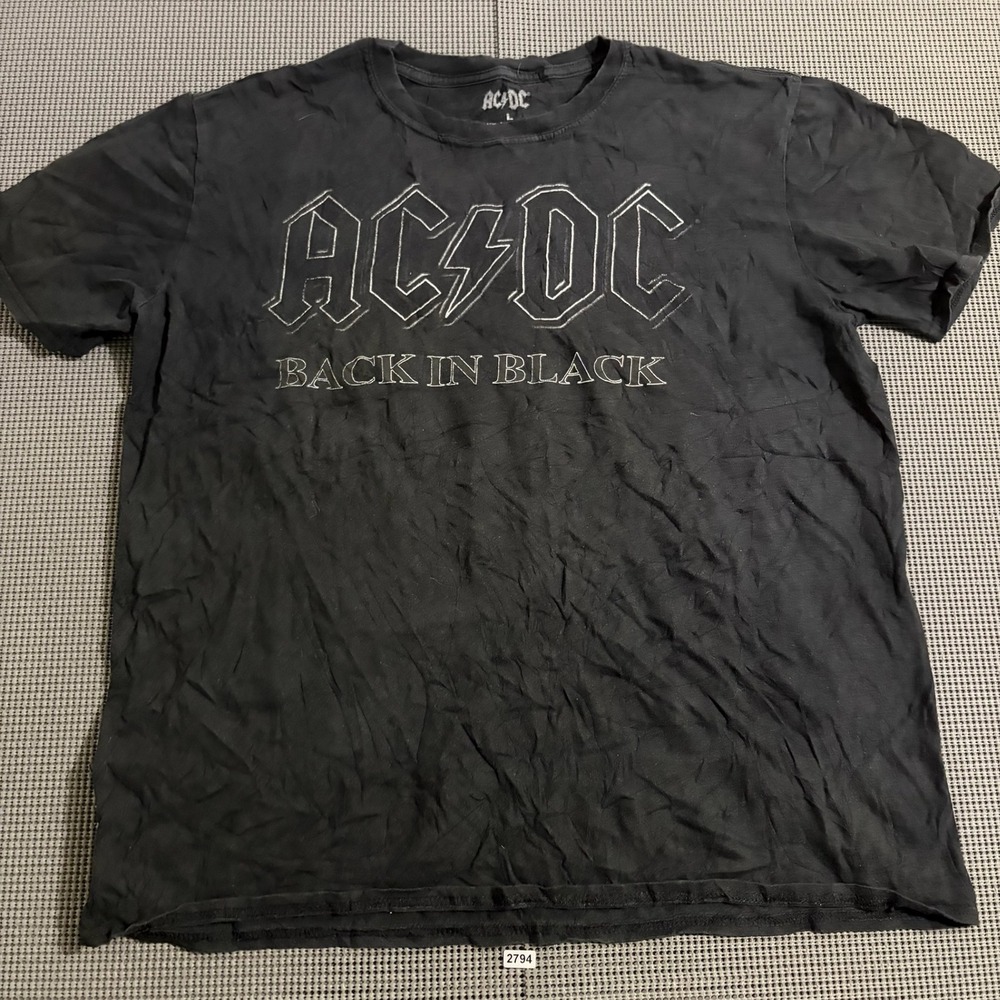 AC/DC Back in Black Graphic T-Shirt Mens Size L Black Short Sleeve Cotton Tee